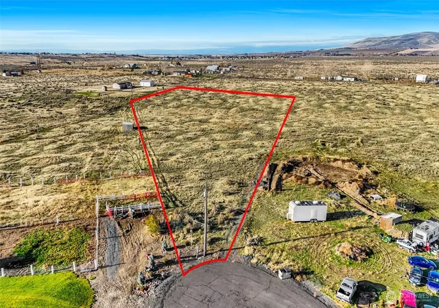 Photo 2 of Sale Pending at 13070 Nw Rd A3, Ephrata, WA 98823 | MLS# NWM2457896 | Listing updated on 2026-08-31