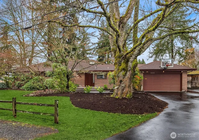 Photo 1 of Sale Pending at 10000 48th Avenue Ne, Seattle, WA 98125 | MLS# NWM2458085 | Listing updated on 2026-09-25