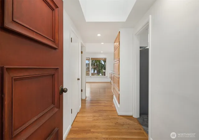 Photo 4 of Sale Pending at 10000 48th Avenue NE, Seattle, WA 98125 | MLS# NWM2458085 | Listing updated on 2026-09-25