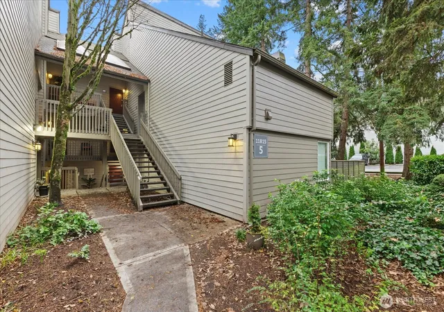 Photo 1 of Sale Pending at 11815 93rd Lane Ne #203, Kirkland, WA 98034 | MLS# NWM2458414 | Listing updated on 2026-09-24