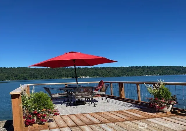 Photo 1 of Single family home for sale at 27728 Manzanita Beach Rd Sw, Vashon, WA 98070 | MLS# NWM2458855 | Listing updated on 2026-09-01