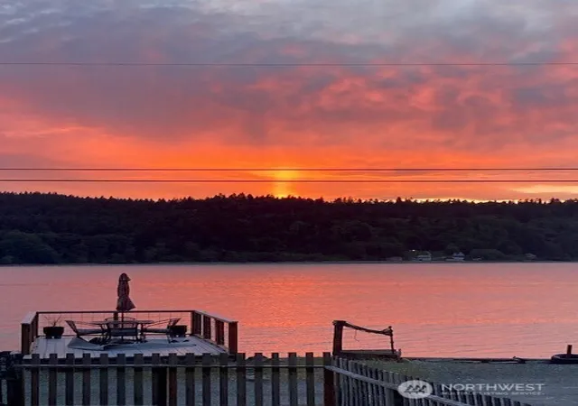 Photo 3 of Single family home for sale at 27728 Manzanita Beach Rd SW, Vashon, WA 98070 | MLS# NWM2458855 | Listing updated on 2026-09-01