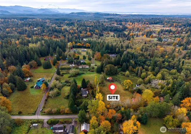 Photo 4 of Sale Pending at 28055 SE 208th Street, Maple Valley, WA 98038 | MLS# NWM2461433 | Listing updated on 2026-09-25