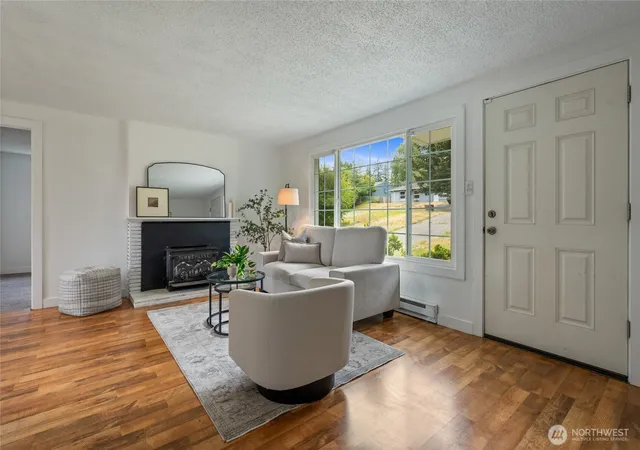 Photo 3 of Sale Pending at 3029 N Bennett St, Tacoma, WA 98407 | MLS# NWM2461668 | Listing updated on 2026-09-28