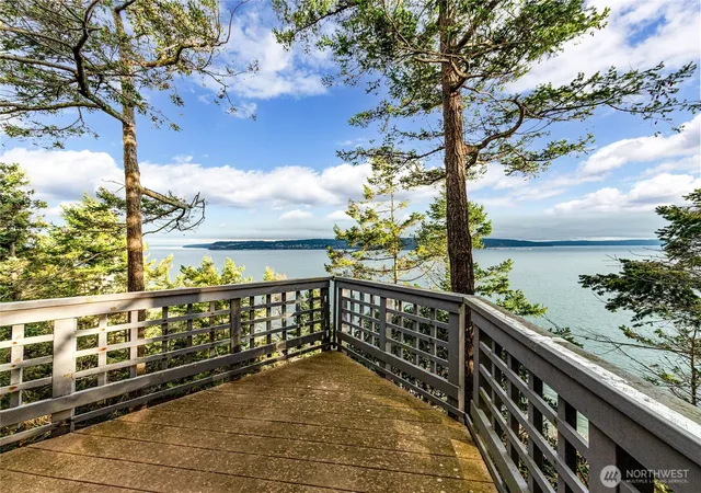 Photo 1 of Sale Pending at 301 Discovery Way, Sequim, WA 98382 | MLS# NWM2462908 | Listing updated on 2026-09-23