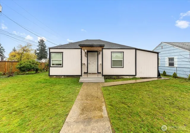 Photo 2 of Sale Pending at 4640 E G St, Tacoma, WA 98404 | MLS# NWM2463042 | Listing updated on 2026-09-25