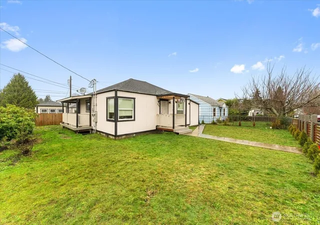 Photo 3 of Sale Pending at 4640 E G St, Tacoma, WA 98404 | MLS# NWM2463042 | Listing updated on 2026-09-25