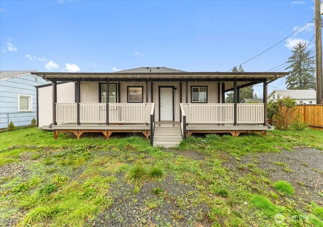 Photo 3 of Sale Pending at 4640 E G St, Tacoma, WA 98404 | MLS# NWM2463042 | Listing updated on 2026-09-25