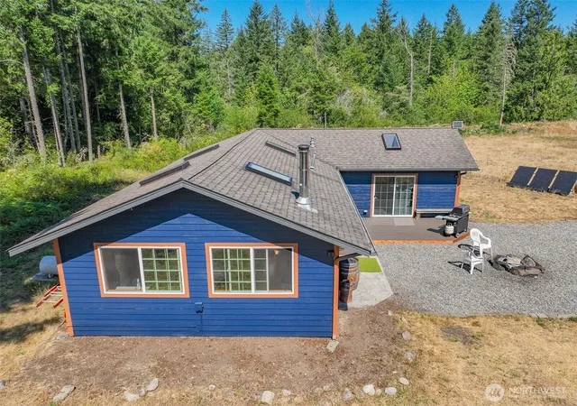 Photo 4 of Single family home for sale at 19002 Sorenson Rd SE, Yelm, WA 98597 | MLS# NWM2463077 | Listing updated on 2026-09-21