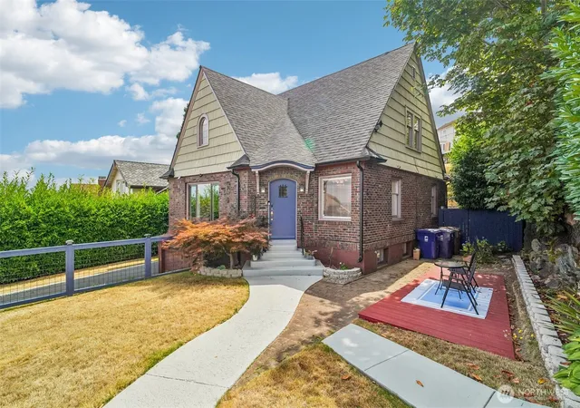 Photo 1 of Single family home for sale at 2624 N 30th Street, Tacoma, WA 98407 | MLS# NWM2463249 | Listing updated on 2026-09-26