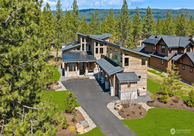 Photo 2 of Single family home for sale at 391 Southern Star Ln, Cle Elum, WA 98922 | MLS# NWM2463407 | Listing updated on 2026-09-23