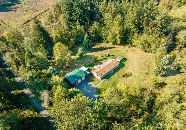 Photo 3 of Manufactured home for sale at 10811 138th Street NE, Arlington, WA 98223 | MLS# NWM2463751 | Listing updated on 2026-10-08