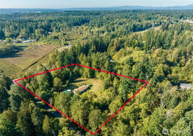 Photo 4 of Manufactured home for sale at 10811 138th Street NE, Arlington, WA 98223 | MLS# NWM2463751 | Listing updated on 2026-10-08