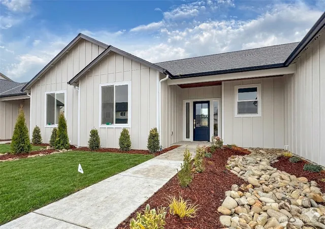 Photo 3 of Condo for sale at 65 Sussex Ct #20, Sequim, WA 98382 | MLS# NWM2463796 | Listing updated on 2026-09-23