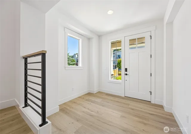 Photo 4 of Single family home for sale at 19515 81st Place NE #1, Kenmore, WA 98028 | MLS# NWM2464006 | Listing updated on 2026-09-29