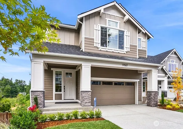 Photo 1 of Single family home for sale at 19507 81st Place Ne #3, Kenmore, WA 98028 | MLS# NWM2464181 | Listing updated on 2026-09-29