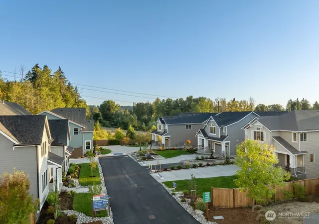 Photo 3 of Single family home for sale at 19507 81st Place NE #3, Kenmore, WA 98028 | MLS# NWM2464181 | Listing updated on 2026-09-29