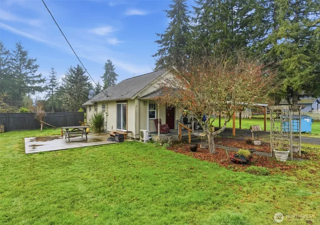 Photo 1 of Single family home for sale at 403 Queen Ave, Pe Ell, WA 98572 | MLS# NWM2464856 | Listing updated on 2026-08-31