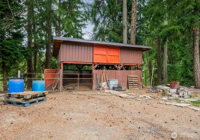 Photo 3 of Sale Pending at 24320 119th Avenue SE, Woodinville, WA 98077 | MLS# NWM2464942 | Listing updated on 2026-08-03