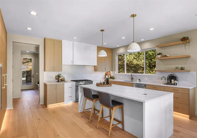 Photo 3 of Single family home for sale at 3324 Stonecrop Way, Bellingham, WA 98226 | MLS# NWM2465243 | Listing updated on 2026-10-20