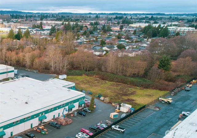 Photo 3 of Sale Pending at 1371 Pacific Dr, Burlington, WA 98233 | MLS# NWM2465392 | Listing updated on 2026-09-25