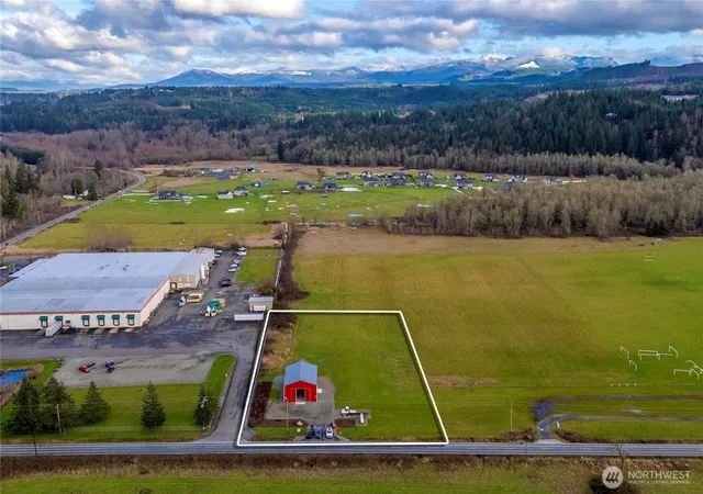 Photo 3 of Sale Pending at 19403 Orville Rd E, Orting, WA 98360 | MLS# NWM2465481 | Listing updated on 2026-09-25