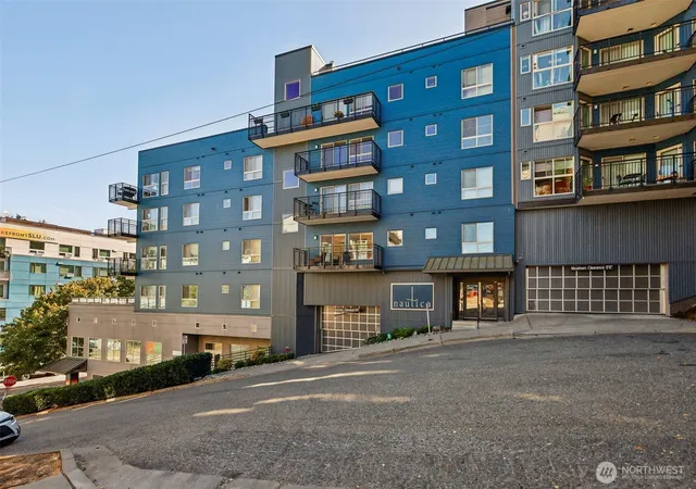 Photo 1 of Townhouse for sale at 1425 Dexter Ave N #611, Seattle, WA 98109 | MLS# NWM2465528 | Listing updated on 2026-10-01