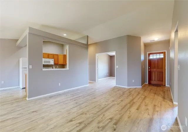Photo 4 of Sale Pending at 1152 SE Falbo Dr, College Place, WA 99324 | MLS# NWM2465538 | Listing updated on 2026-09-25