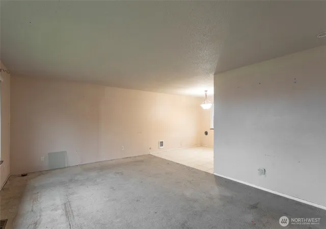 Photo 3 of Sale Pending at 1620 E Columbia Ave, Tacoma, WA 98404 | MLS# NWM2465548 | Listing updated on 2026-09-25
