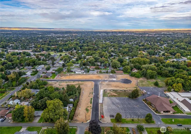 Photo 2 of Sale Pending at 1189 Bryant Ct, Walla Walla, WA 99362 | MLS# NWM2465753 | Listing updated on 2026-09-25