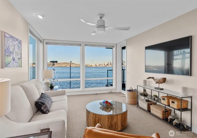 Photo 4 of Condo for sale at 1005 Harbor Ave SW #400, Seattle, WA 98116 | MLS# NWM2466632 | Listing updated on 2026-09-22