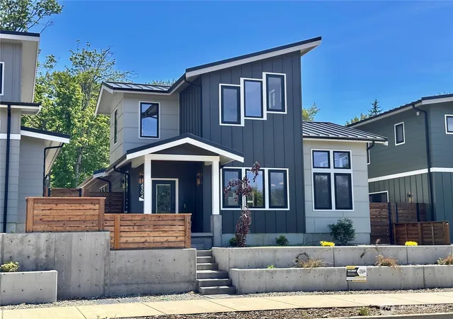 Photo 1 of Single family home for sale at 4304 Creston Way, Bellingham, WA 98226 | MLS# NWM2468091 | Listing updated on 2026-09-28