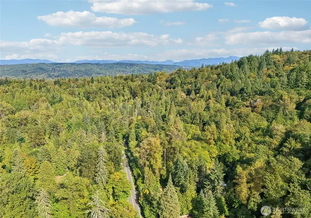 Photo 3 of Sale Pending at 5900 Preston Fall City Rd SE #A, Fall City, WA 98024 | MLS# NWM2468554 | Listing updated on 2026-06-03