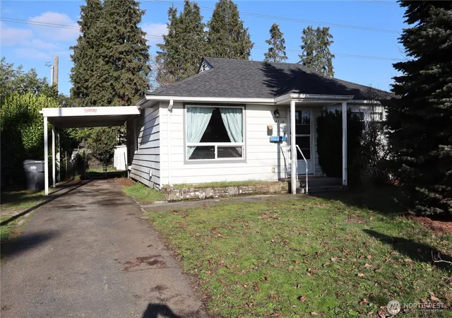 Photo 3 of Single family home for sale at 8510 33rd Avenue S, Lakewood, WA 98499 | MLS# NWM2468649 | Listing updated on 2026-09-30