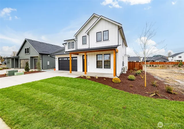 Photo 2 of Single family home for sale at 624 Legacy Way, Sedro Woolley, WA 98284 | MLS# NWM2469022 | Listing updated on 2026-09-30