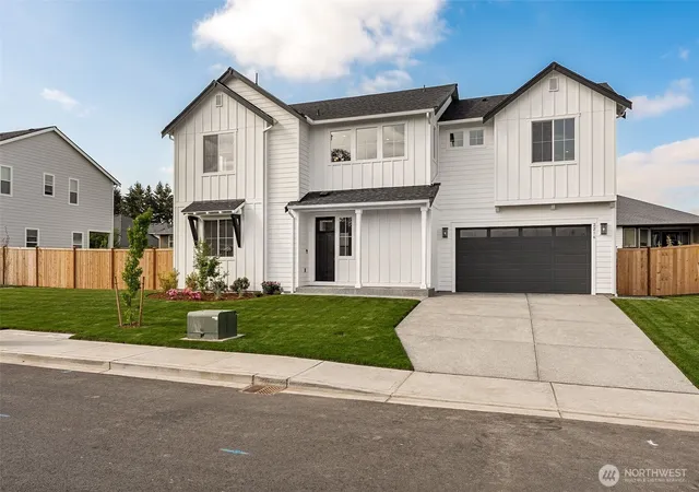 Photo 1 of Single family home for sale at 2216 Oak Ct #3, Milton, WA 98354 | MLS# NWM2469049 | Listing updated on 2026-09-30