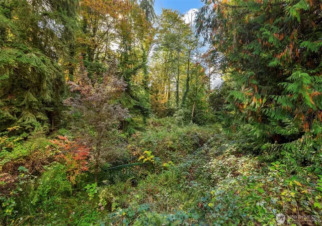 Photo 3 of Sale Pending at 13530 62nd Avenue NE, Kirkland, WA 98034 | MLS# NWM2469285 | Listing updated on 2026-08-22