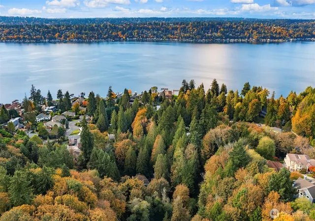 Photo 1 of Sale Pending at 13515 62nd Avenue Ne, Kirkland, WA 98034 | MLS# NWM2469288 | Listing updated on 2026-09-25