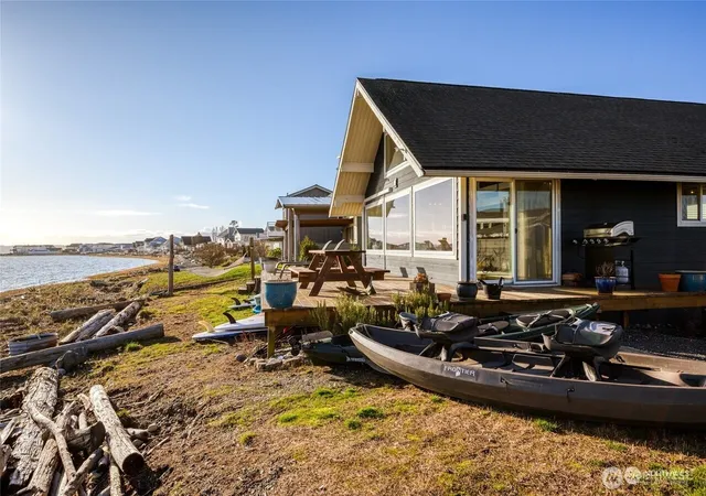 Photo 4 of Single family home for sale at 4144 Saltspring Dr, Ferndale, WA 98248 | MLS# NWM2470905 | Listing updated on 2026-09-25