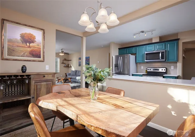 Photo 3 of Single family home for sale at 123 E Maple St, Walla Walla, WA 99362 | MLS# NWM2471783 | Listing updated on 2026-10-08