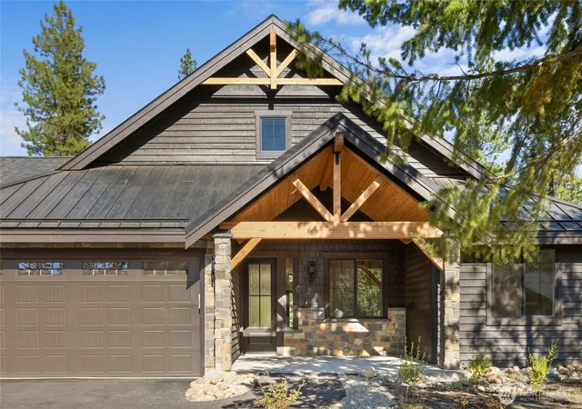 Photo 3 of Single family home for sale at 1000 Domerie Park Loop, Cle Elum, WA 98922 | MLS# NWM2472261 | Listing updated on 2026-10-02
