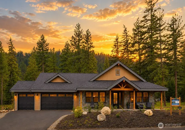 Photo 1 of Single family home for sale at 971 Domerie Park Loop, Cle Elum, WA 98922 | MLS# NWM2472264 | Listing updated on 2026-10-02