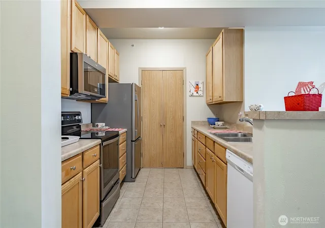 Photo 2 of Sale Pending at 500 Darby Dr #A-304, Bellingham, WA 98226 | MLS# NWM2472871 | Listing updated on 2026-09-28