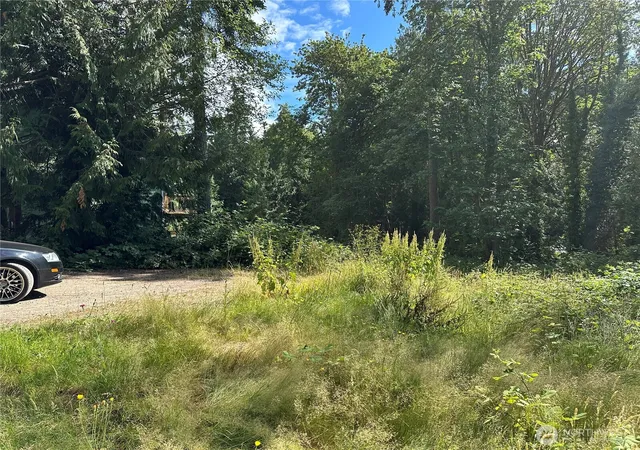 Photo 3 of Sale Pending at 20594 Alder St Ne, Indianola, WA 98342 | MLS# NWM2472955 | Listing updated on 2026-09-07