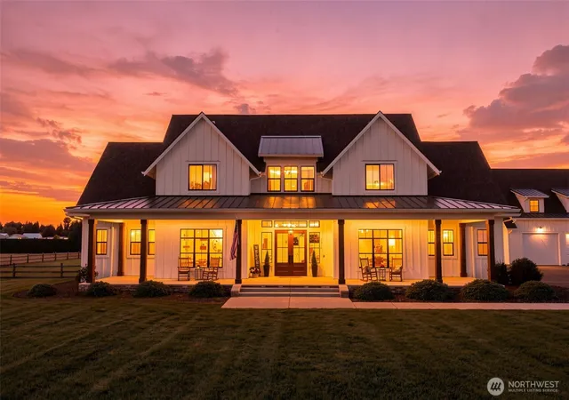 Photo 2 of Mansion for sale at 370 Tulip Ln, Woodland, WA 98674 | MLS# NWM2473183 | Listing updated on 2026-10-01