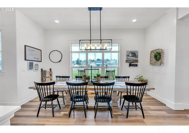 Photo 3 of Single family home for sale at 370 Tulip Ln, Woodland, WA 98674 | MLS# NWM2473183 | Listing updated on 2026-10-01