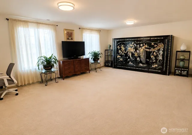Photo 2 of Single family home for sale at 912 Gina Ct Se, Olympia, WA 98513 | MLS# NWM2473353 | Listing updated on 2026-10-02