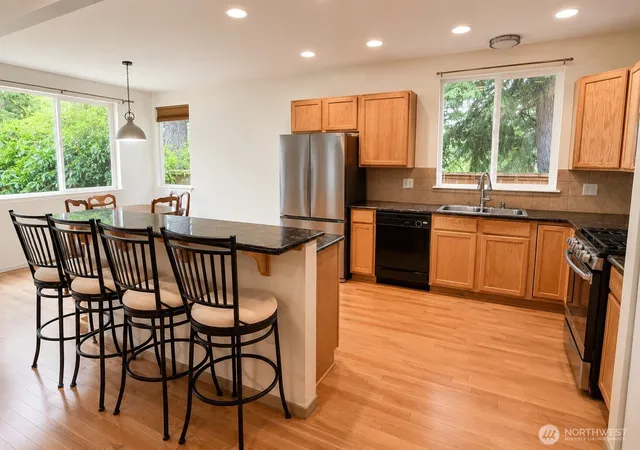 Photo 4 of Single family home for sale at 912 Gina Ct SE, Olympia, WA 98513 | MLS# NWM2473353 | Listing updated on 2026-10-02