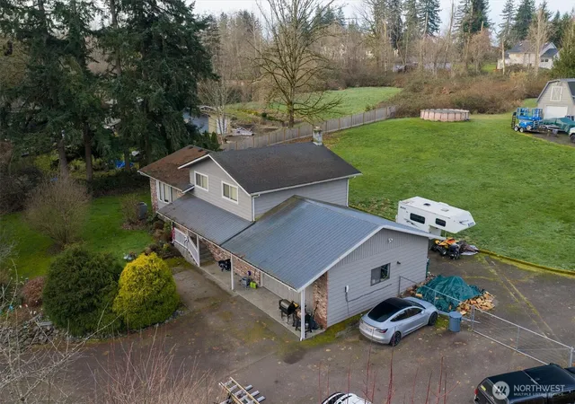 Photo 3 of Sale Pending at 3724 Densmore Rd, Marysville, WA 98270 | MLS# NWM2473433 | Listing updated on 2026-09-25