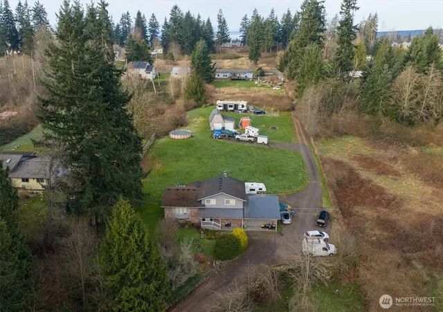 Photo 3 of Sale Pending at 3724 Densmore Rd, Marysville, WA 98270 | MLS# NWM2473433 | Listing updated on 2026-09-25